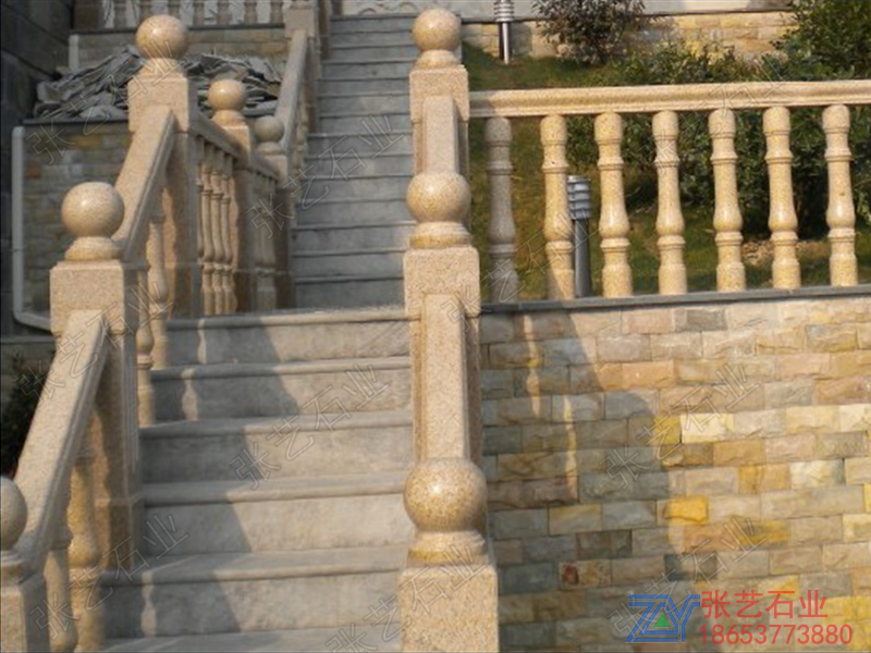花岗岩黄金麻石栏杆